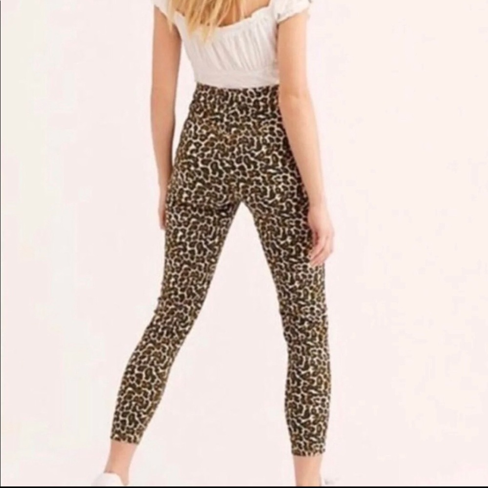 🐆Free People Leopard Print Skinny Jeans